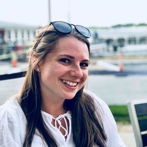 Meet your Posher, Nicole